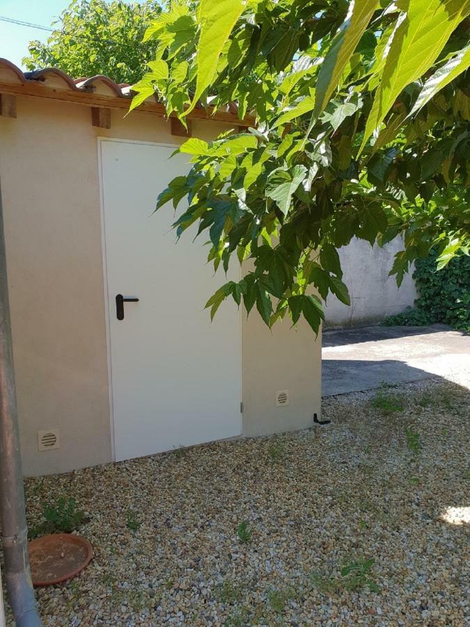 Chambre D'Hotes Esterelle Pernes-les-Fontaines Exterior foto